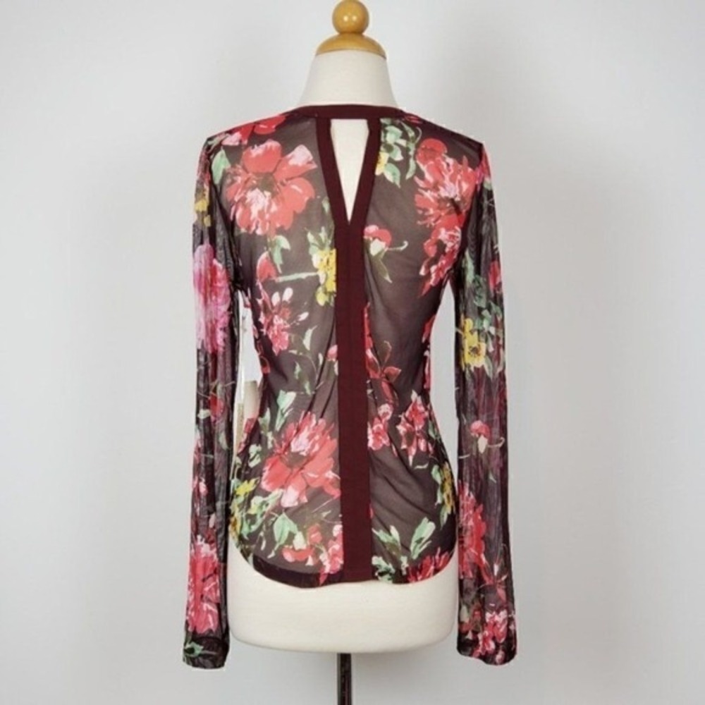 Burgundy Floral Sheer Mesh V-Neck Long Sleeve Top with Zipper Accents Size Large - Picture 4 of 8